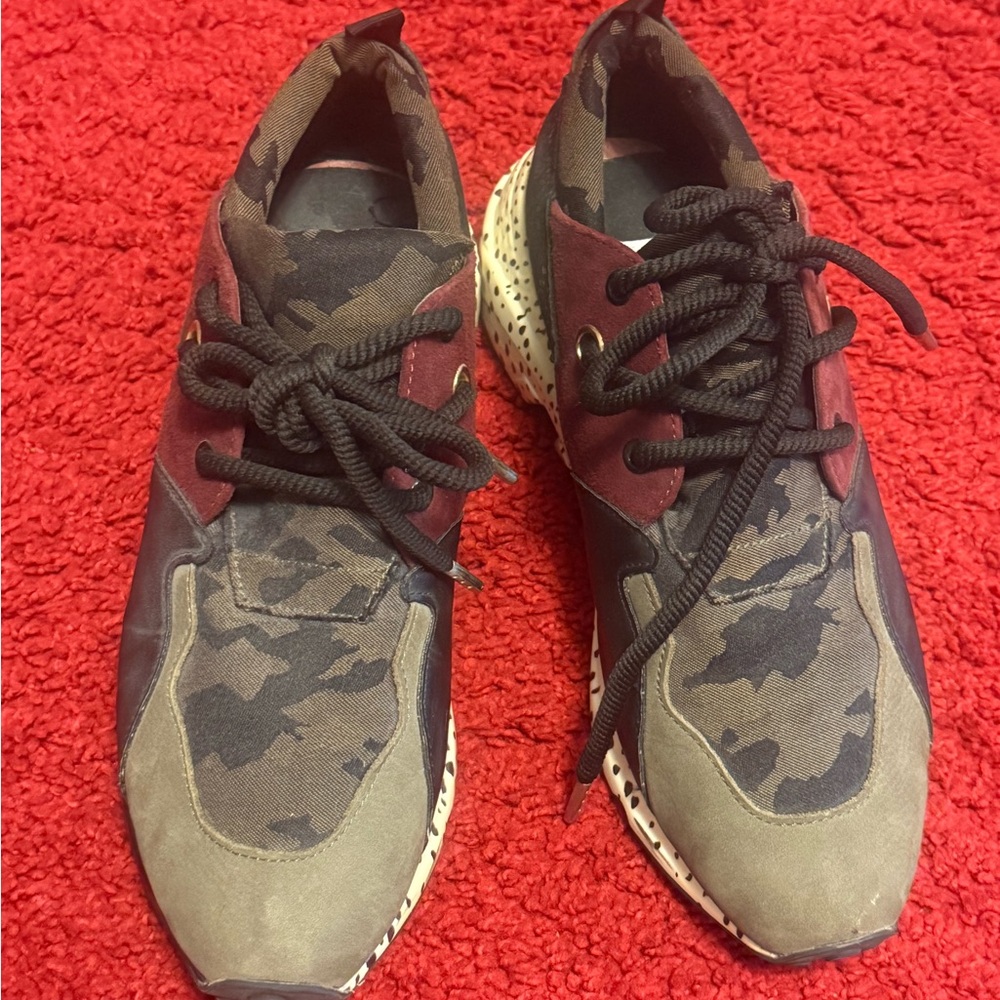 Steve Madden ‘Cliff’ Camouflage Sneakers